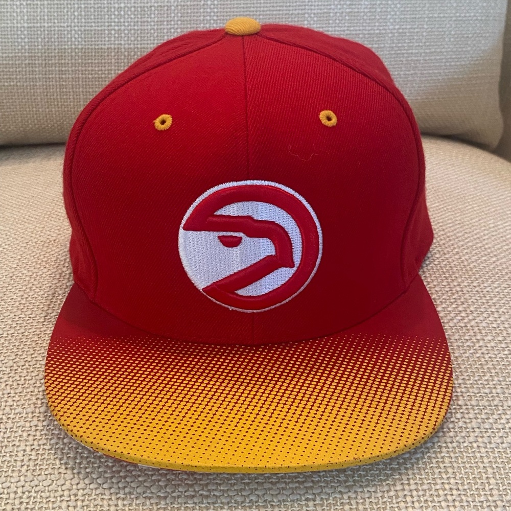 Mitchell & Ness NBA Atlanta Hawks Snap Back Hat/ Red Yellow Ombré